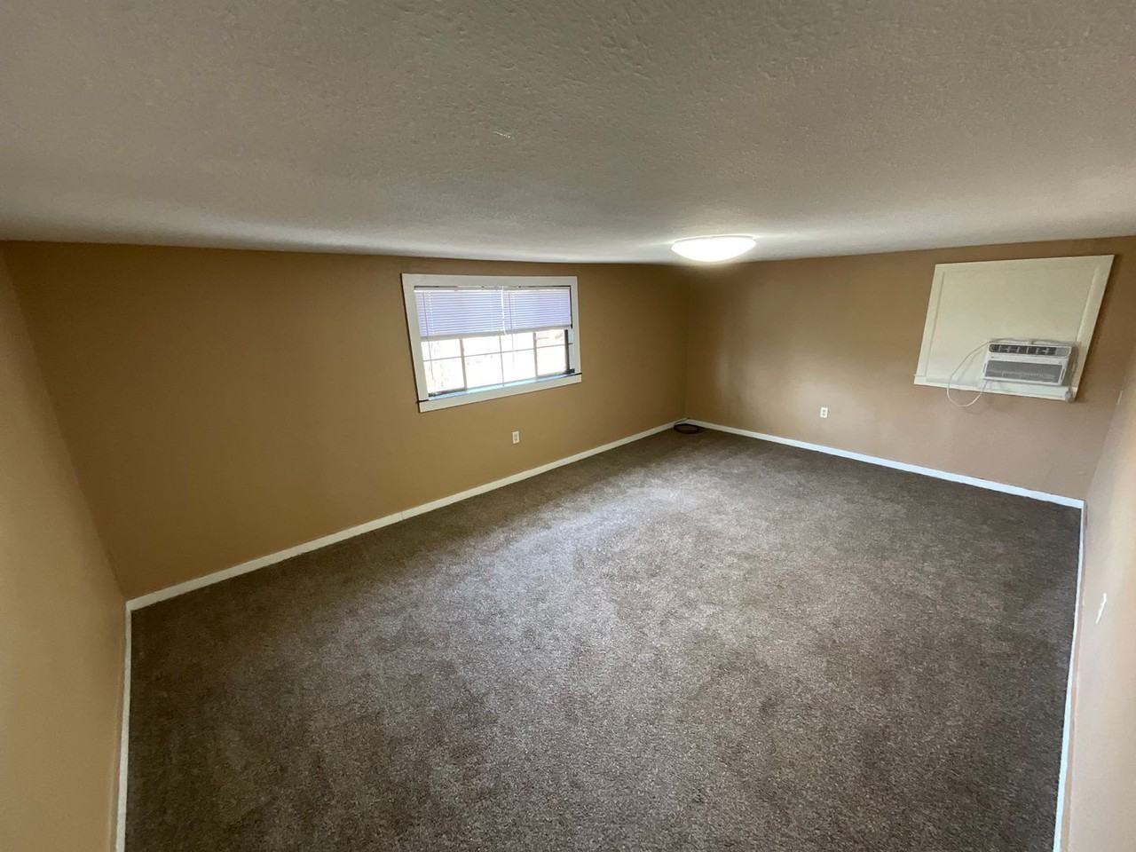 3020B 5th St - Photo 6 of 10