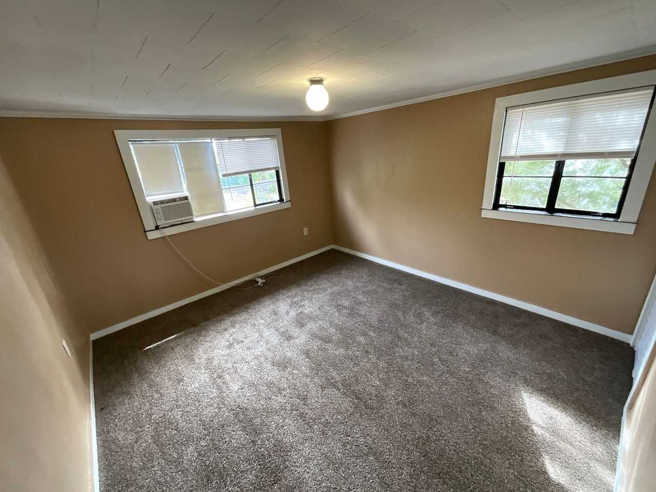 3020B 5th St - Photo 7 of 9