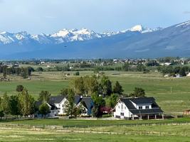 featured image of 1183 Hard Rock Rd