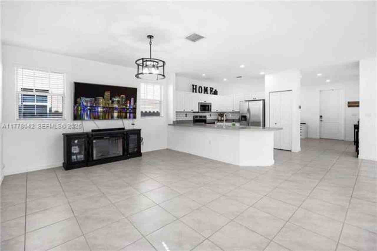 11732 Sw 243rd St #0 - Photo 6 of 22