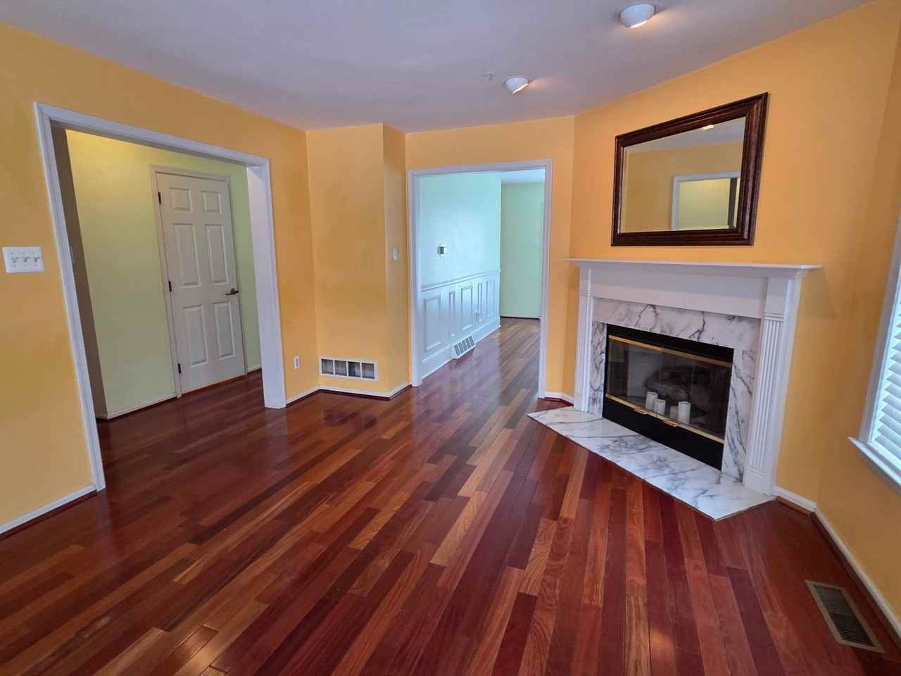 555 W Saxony Dr - Photo 5 of 27