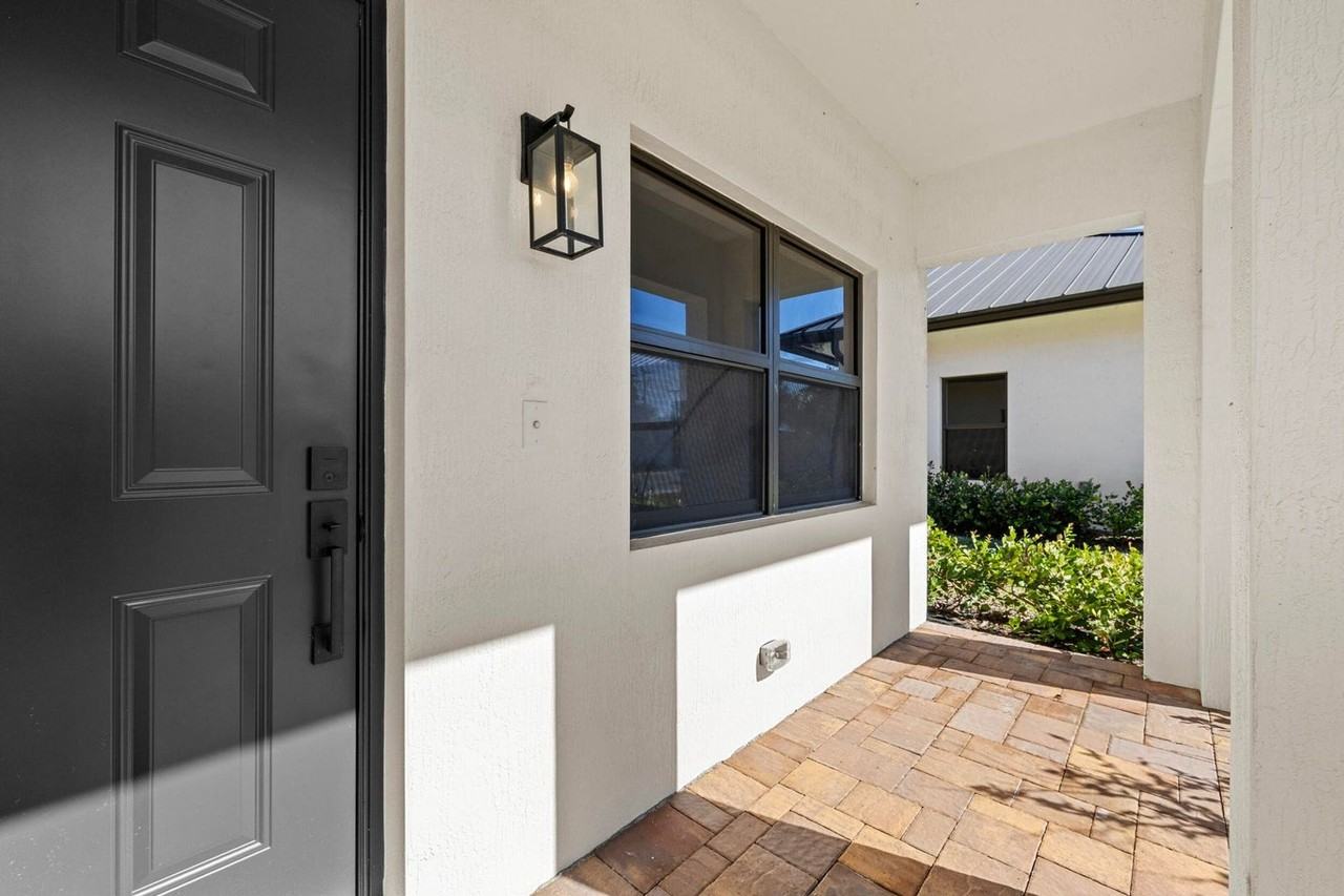 2315 Zeder Ave - Photo 4 of 38