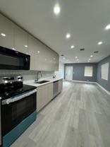 635 N 28th Ave #0 - Photo 1 of 1