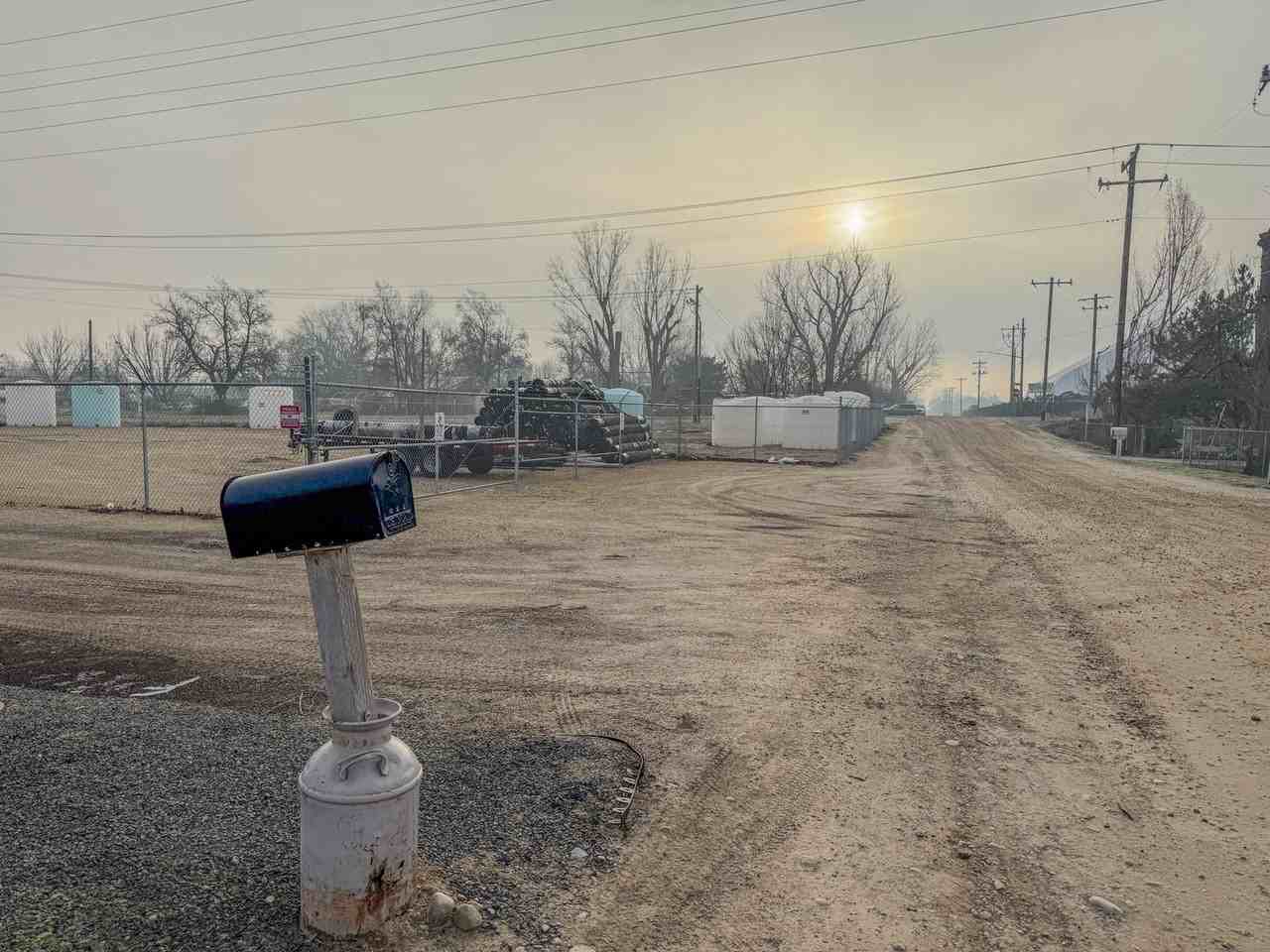 109 E Belmont St - Photo 6 of 22