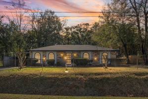 featured image of 7411 Wigfield Rd