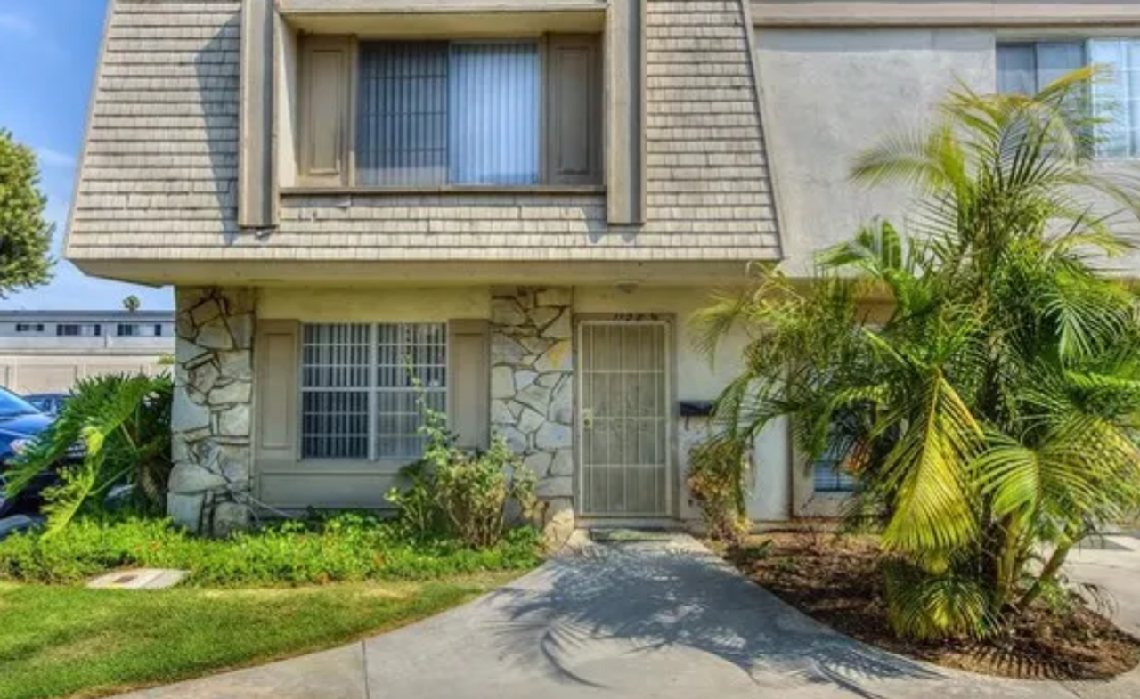 Paradise Manor Condo for lease - Photo 2 of 50