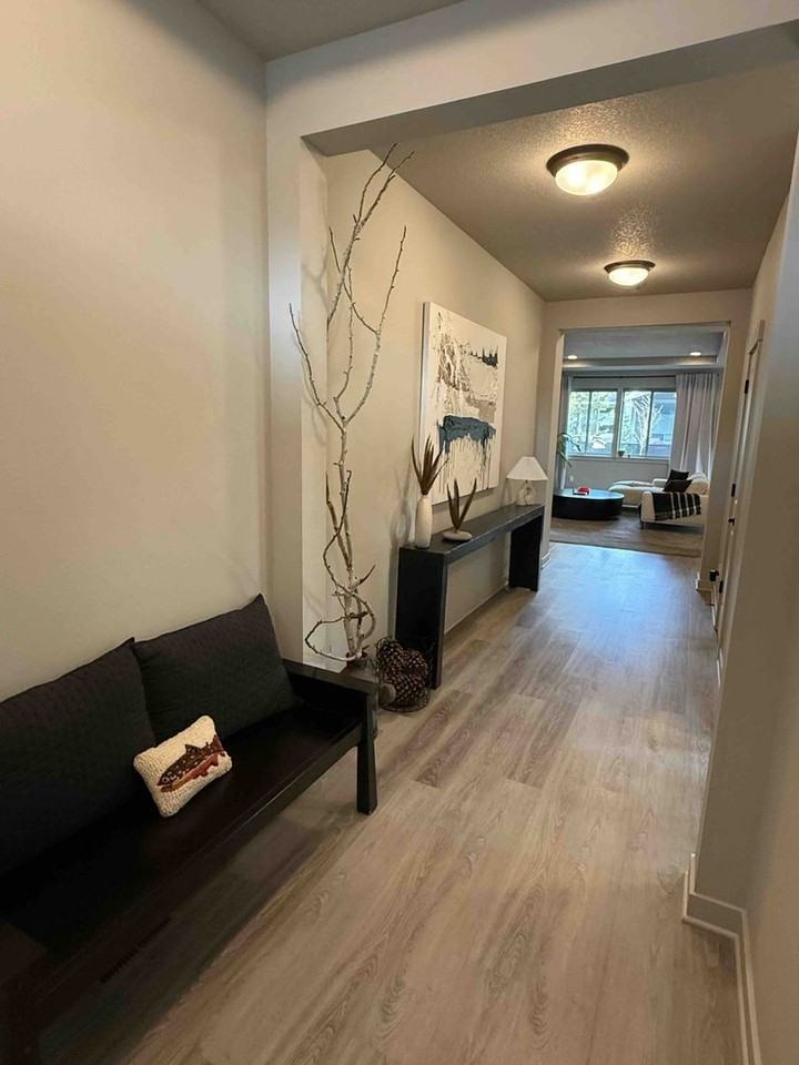 16672 Barron Dr - Photo 2 of 29