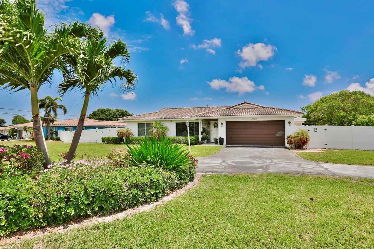 4000 Nw 3rd Ave - Photo 3 of 33