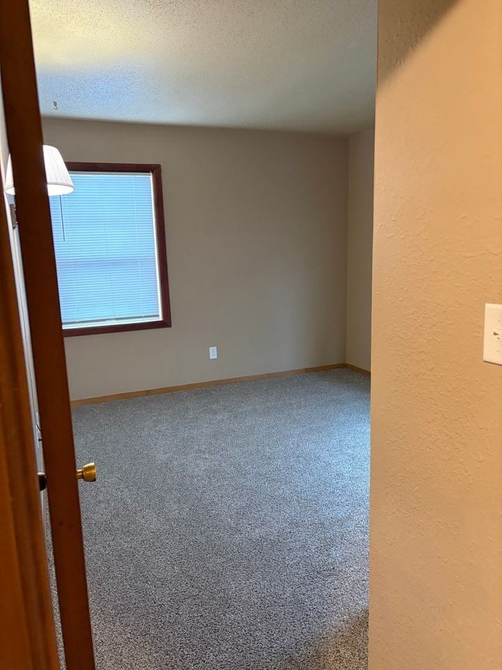 3108 S 9th Ave - Photo 7 of 11