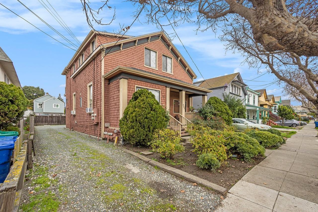 537 Central Ave #D - Photo 2 of 13