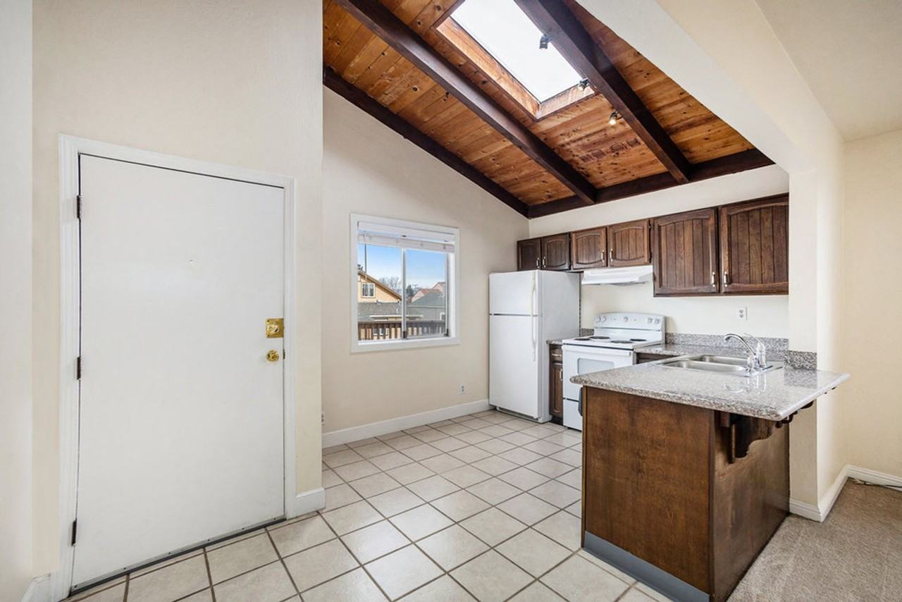 537 Central Ave #D - Photo 6 of 13