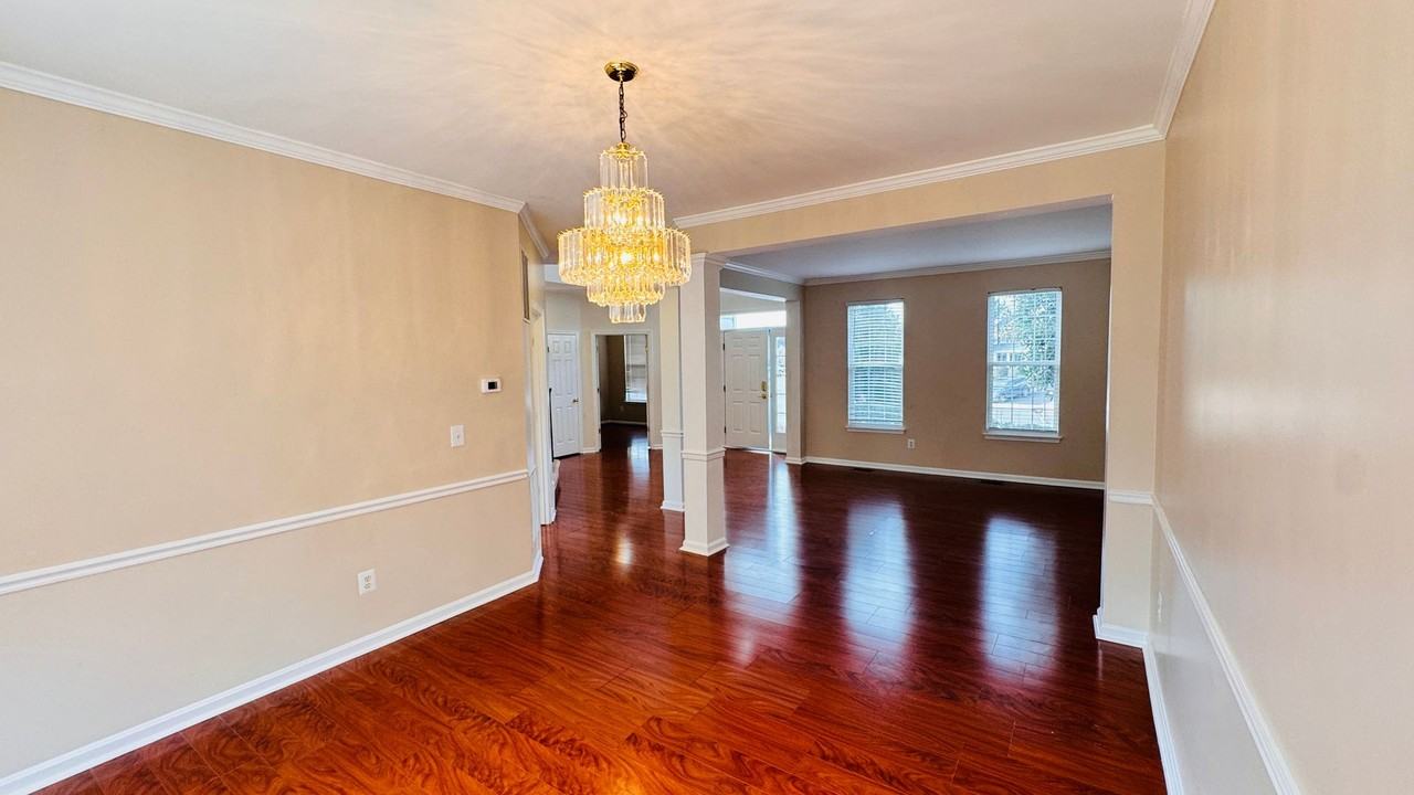 9161 Lost Fields Ct - Photo 5 of 50