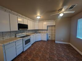 featured image of 930 E Linwood Ave