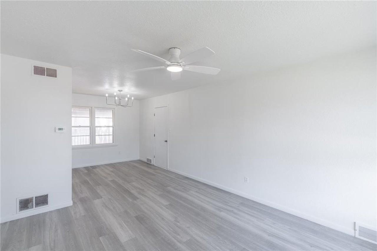 2333 Eagle Dr - Photo 3 of 23