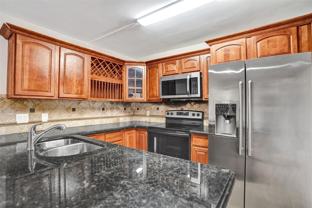 4872 Nw 95th Ave - Photo 1 of 1
