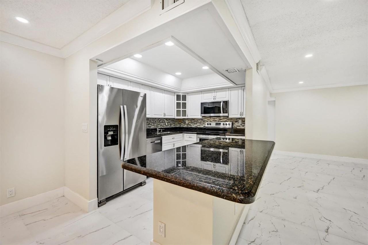 3336 3336 Quail Close 1 - Photo 2 of 21