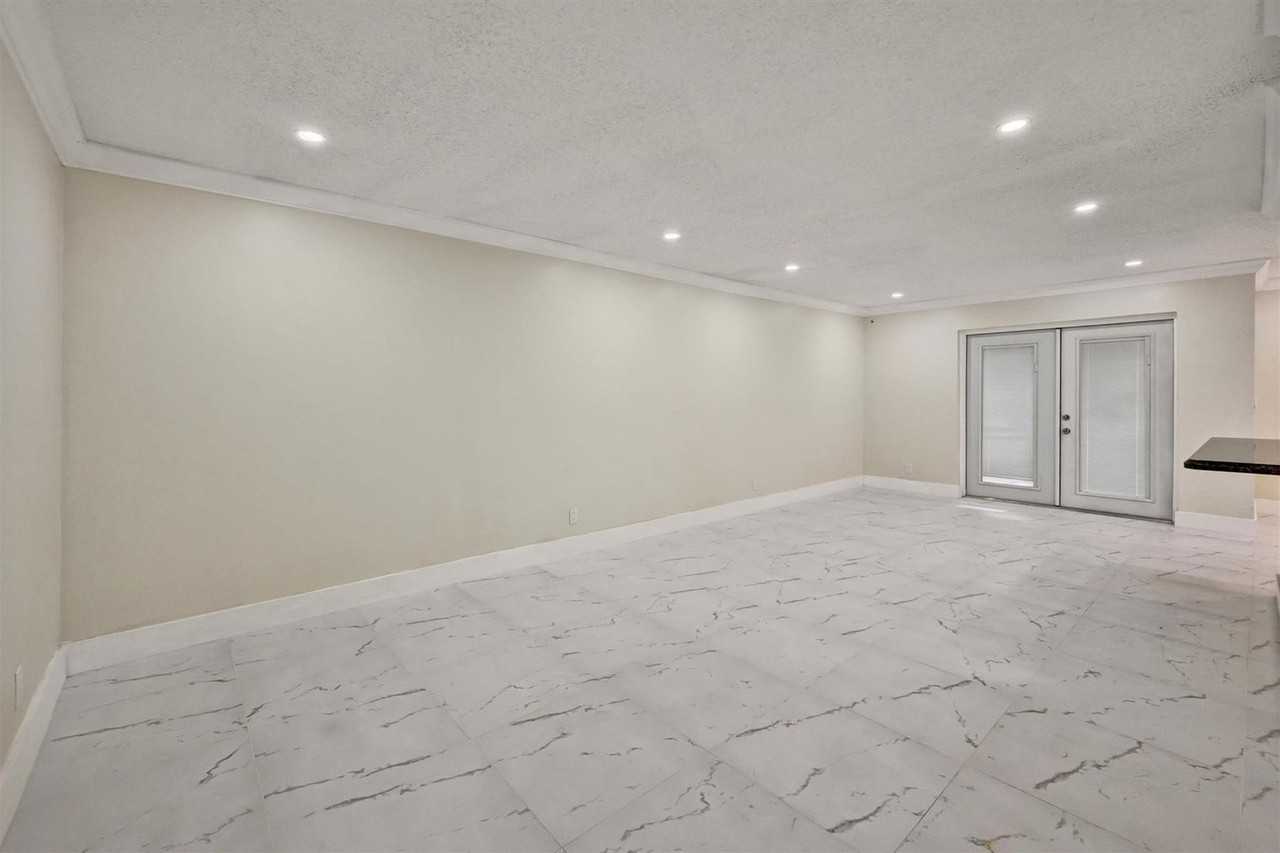 3336 3336 Quail Close 1 - Photo 5 of 21