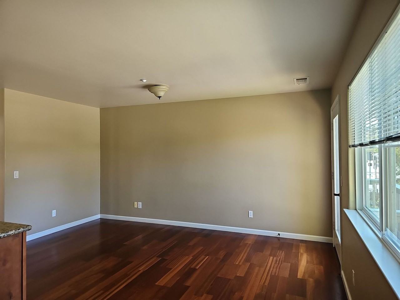 405 E Foothill Blvd #A - Photo 2 of 13