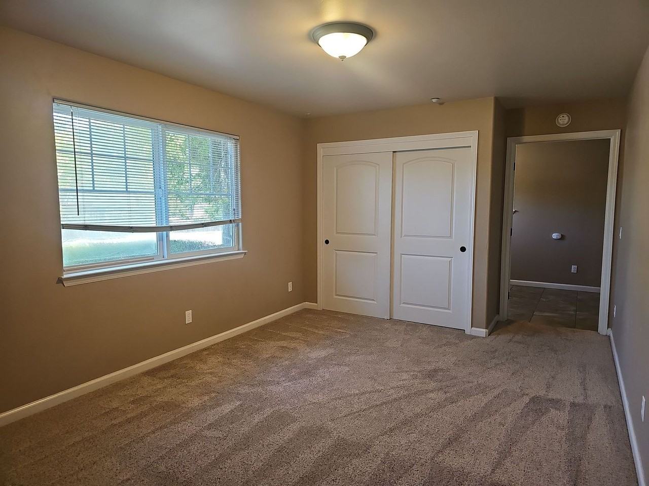 405 E Foothill Blvd #A - Photo 7 of 13