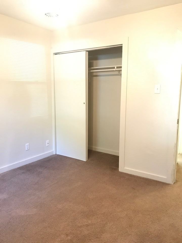 3424 Sw Brendan Ave - Photo 4 of 6