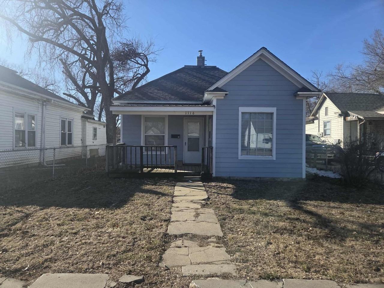 1116 N Adams St - Photo 2 of 20