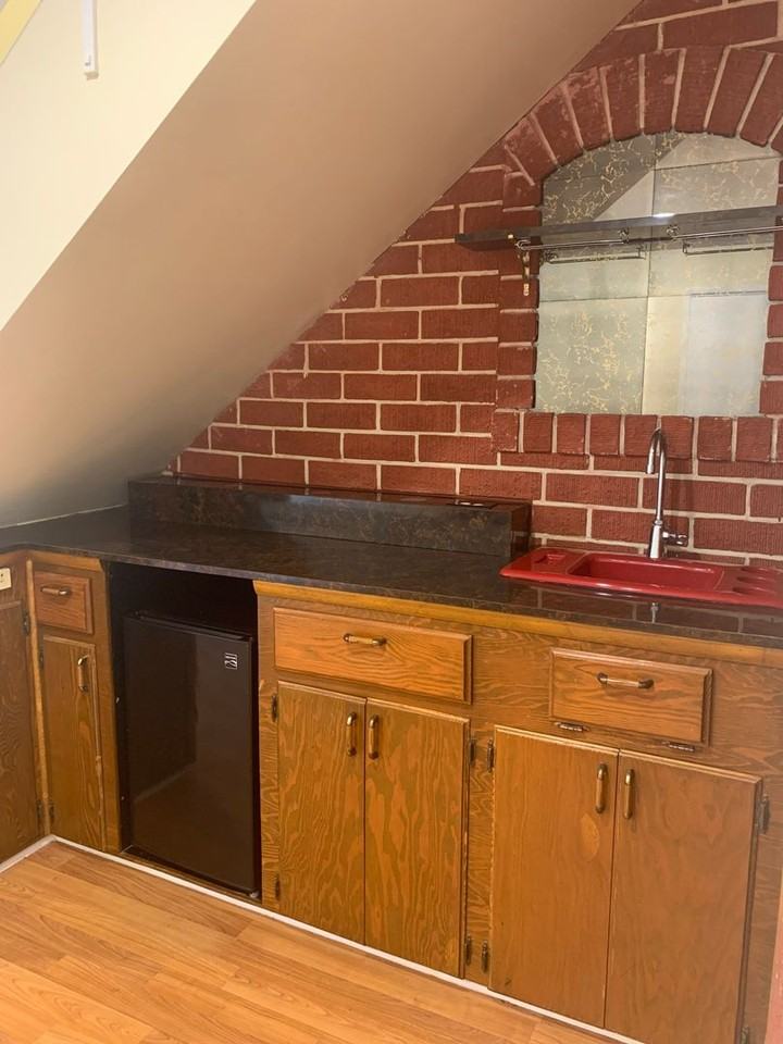 2023 Karen St - Photo 4 of 50