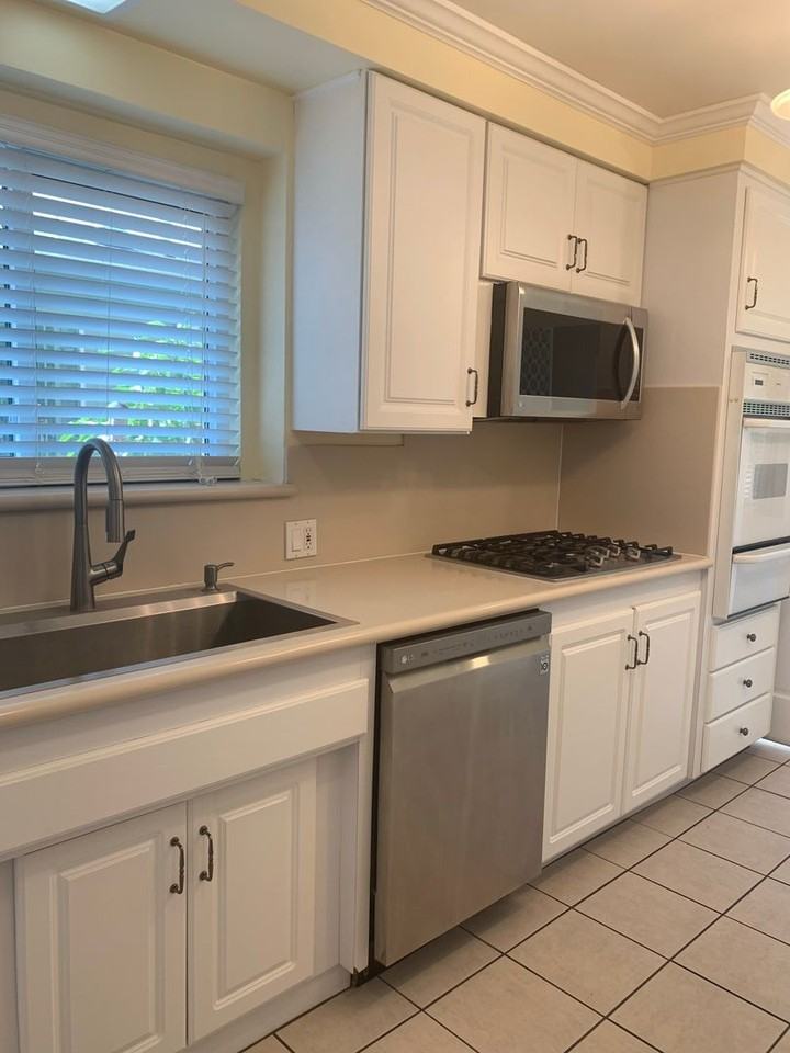 2023 Karen St - Photo 5 of 50