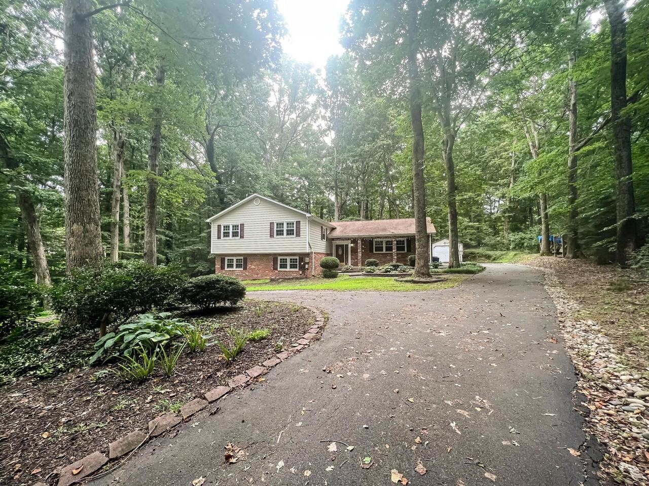 13501 Richie Ct - Photo 2 of 41