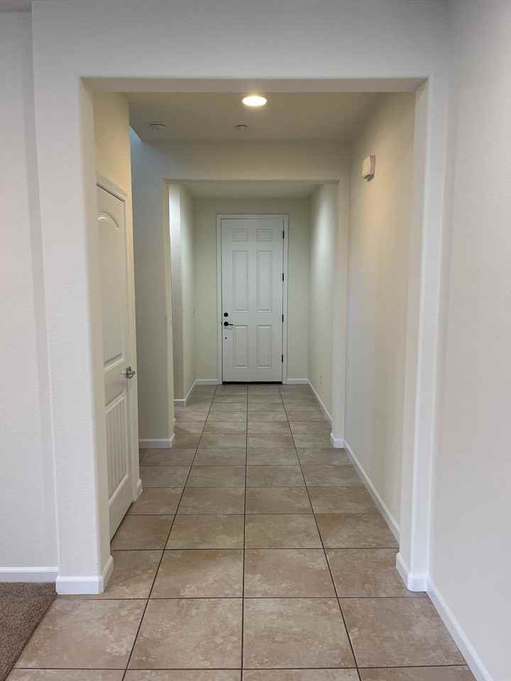 5405 Mill Water Cir - Photo 3 of 29