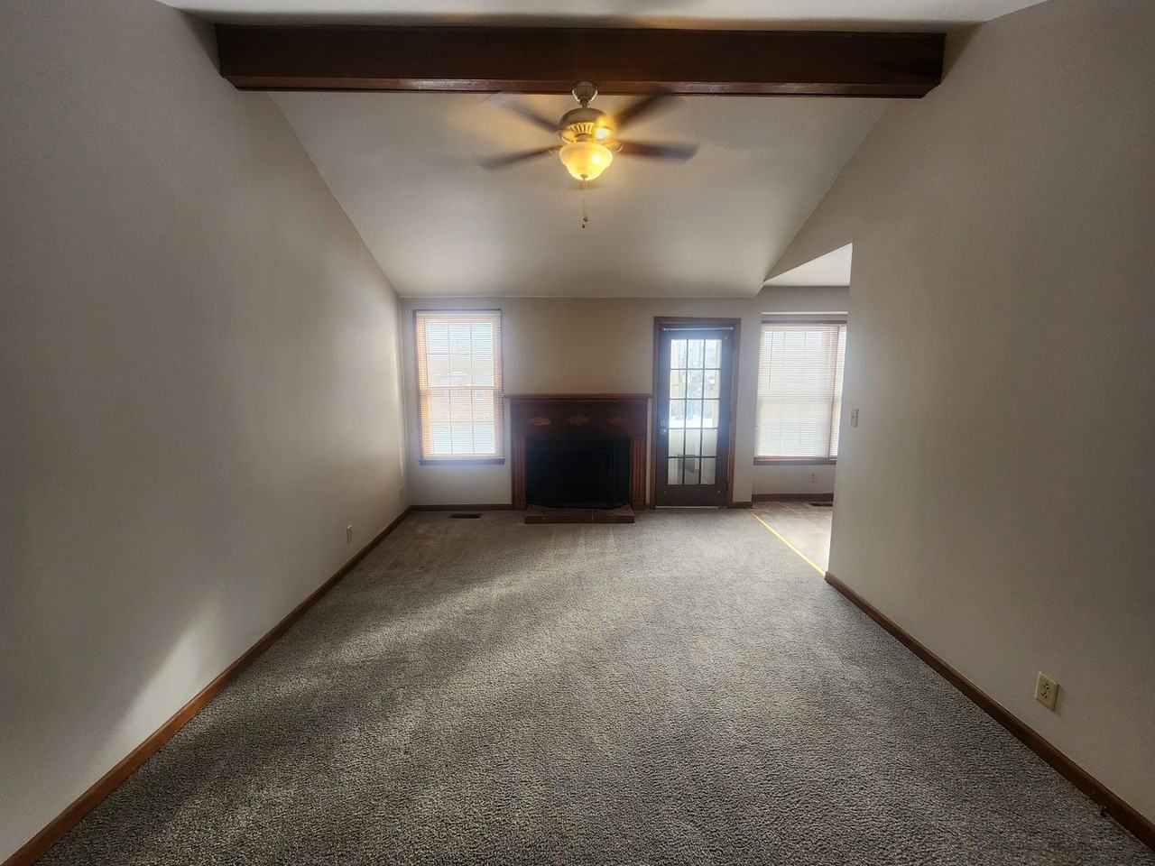 118 Cunningham Pl - Photo 4 of 15