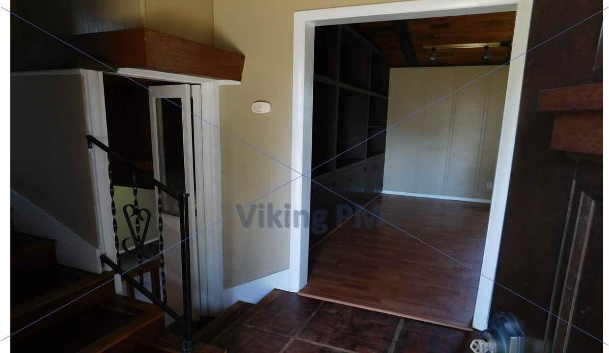 501 Ne Loper Ave - Photo 2 of 13