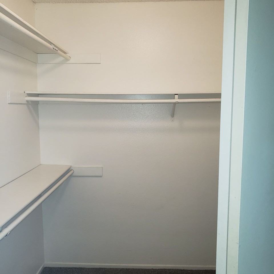 30695 3rd Ave - Photo 4 of 27