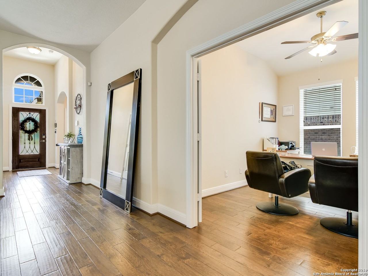 5431 Saffron Rose - Photo 3 of 20