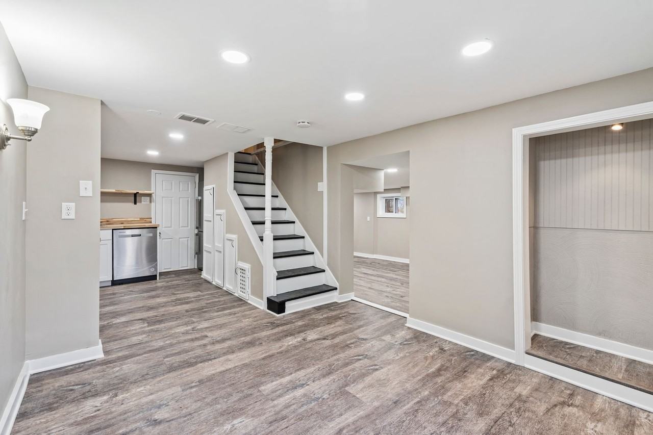 2215 Lehigh St - Photo 4 of 28