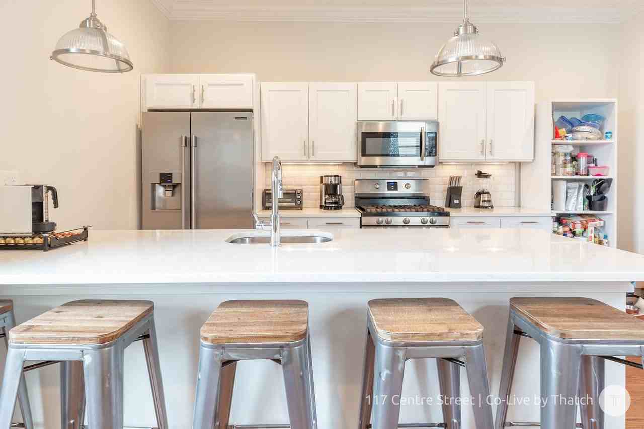 117 Centre St - Photo 2 of 23