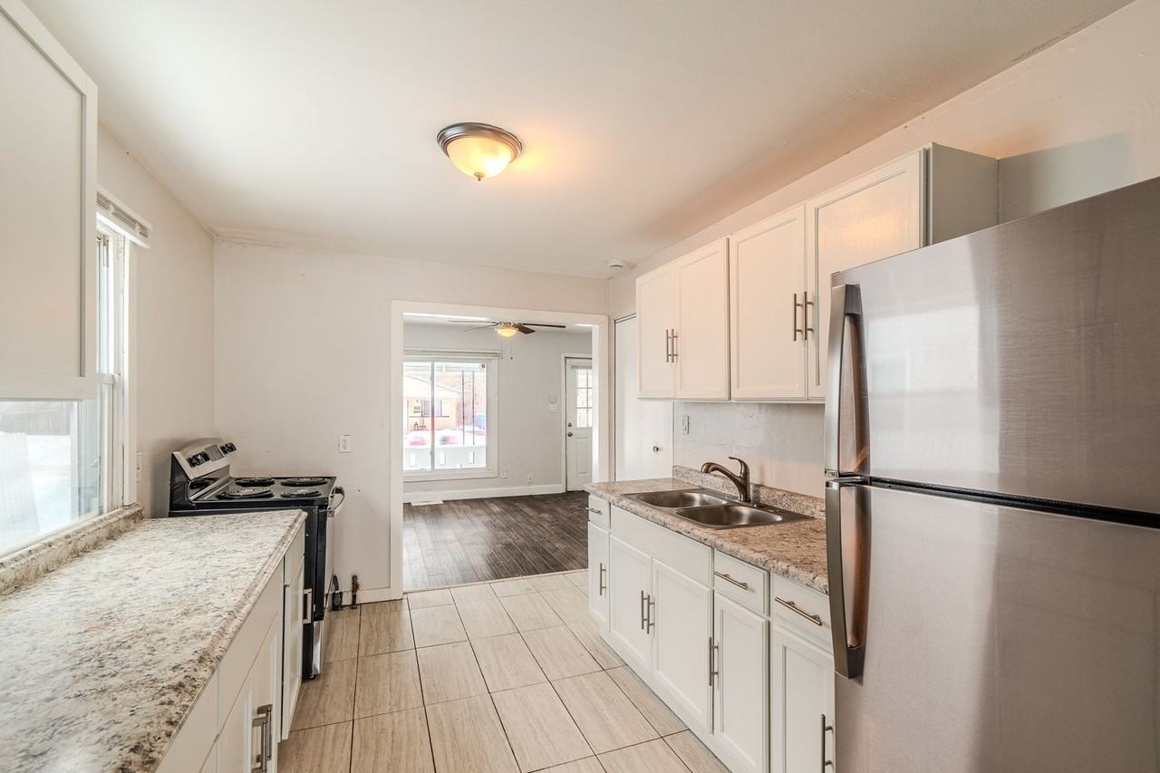 11084 Cadillac Ave - Photo 6 of 13