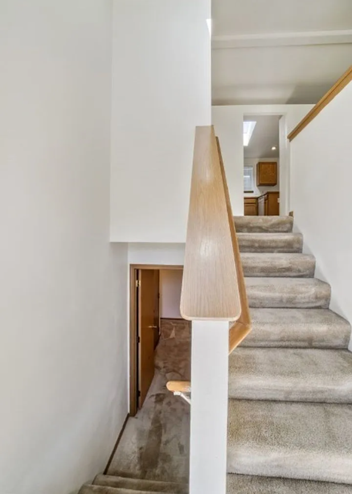 7215 30th St Ne - Photo 2 of 19