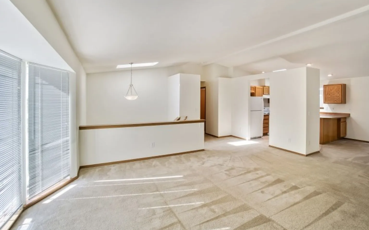 7215 30th St Ne - Photo 3 of 19