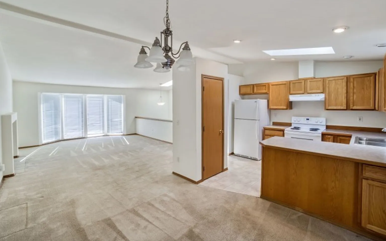 7215 30th St Ne - Photo 4 of 19