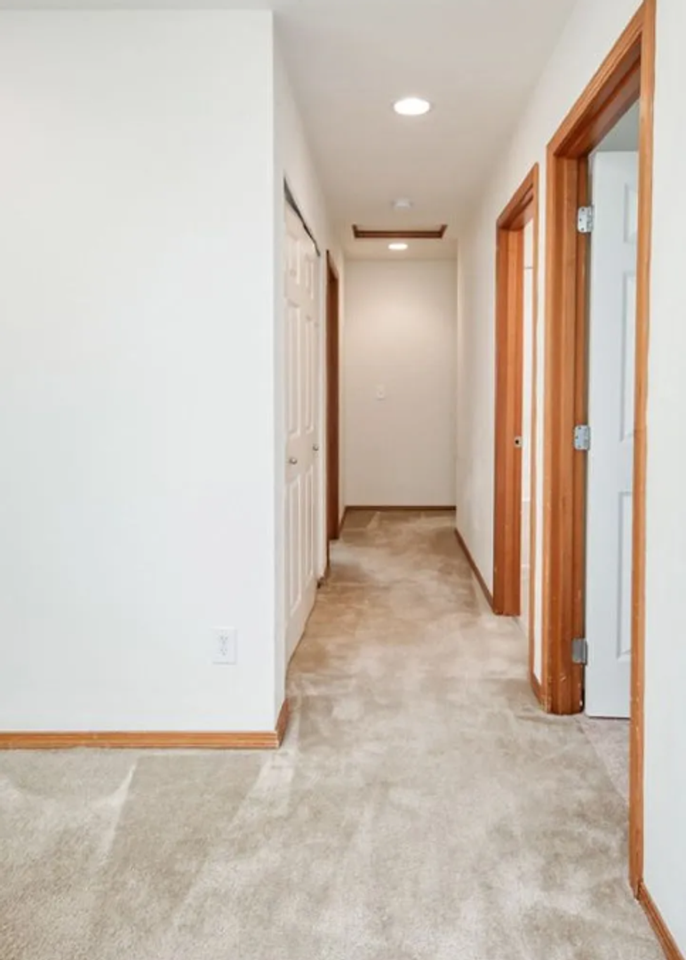 7215 30th St Ne - Photo 5 of 19