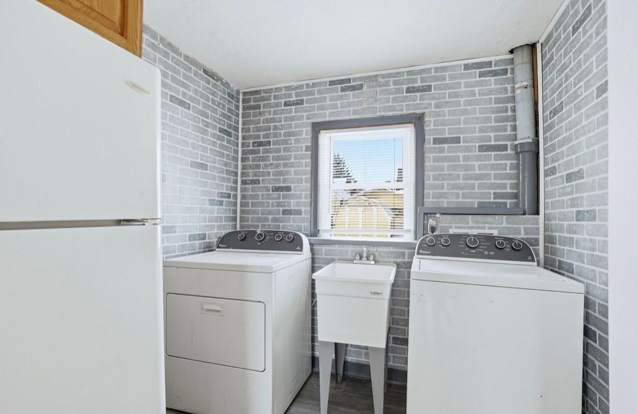 2955 Eddy St - Photo 6 of 16