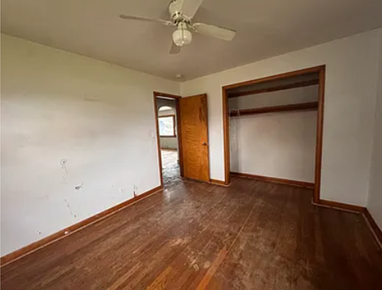 912 Chicago Ave - Photo 6 of 8