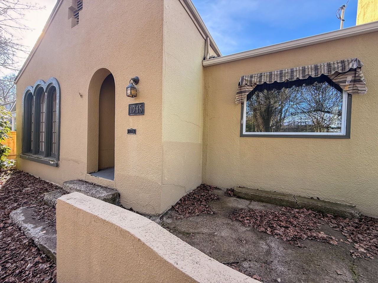 1945 High St Se - Photo 2 of 21