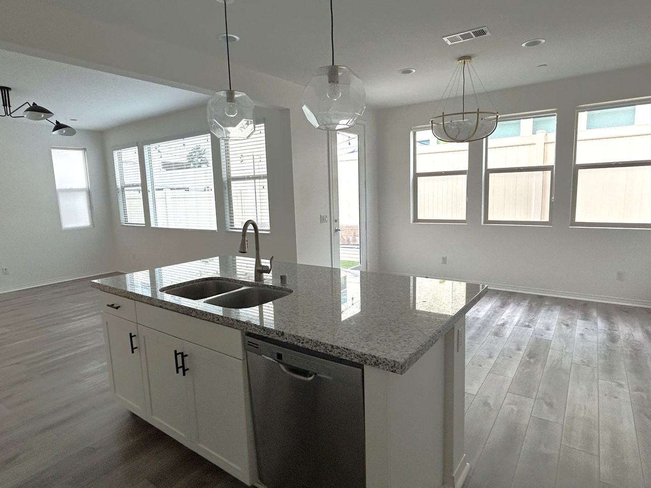 4170 Powell Way #104 - Photo 6 of 31