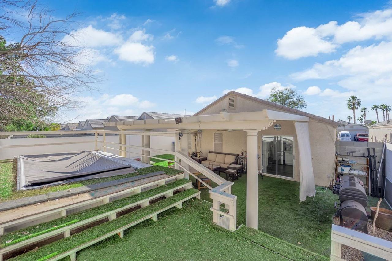 5616 Raven Creek Ave - Photo 7 of 20