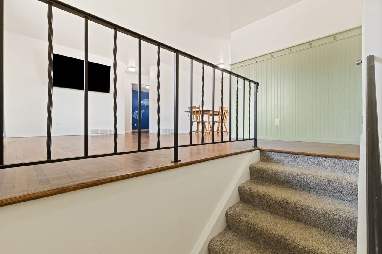 3231 Michigan Ave - Photo 4 of 34