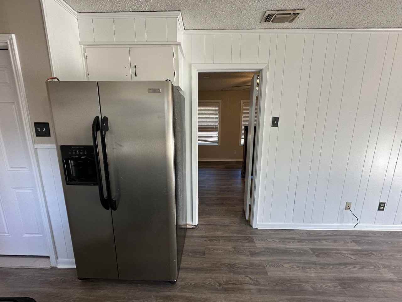 1921 N Carlyle Ave - Photo 4 of 21