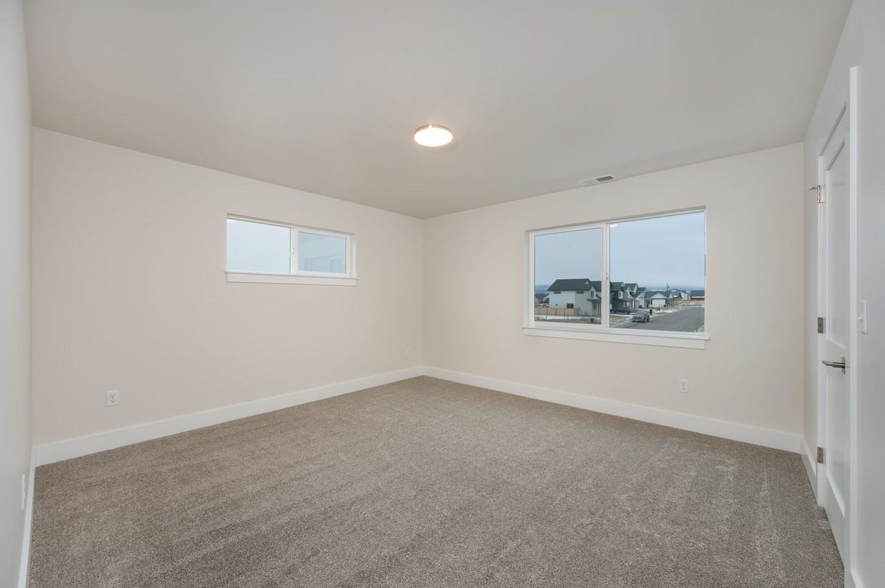 513 Companion Way - Photo 2 of 25