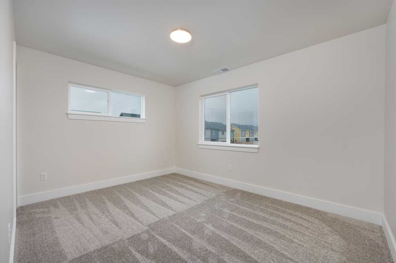 513 Companion Way - Photo 6 of 25