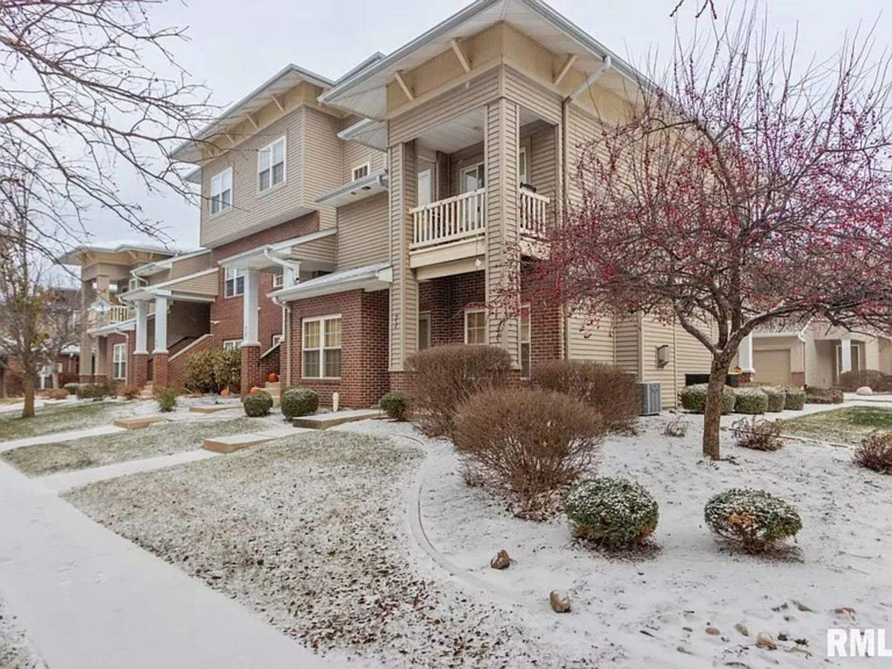 11217 N Oakwood Dr - Photo 2 of 50